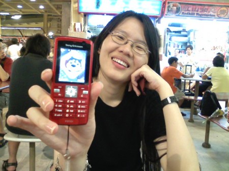 Melisa and her new phone~