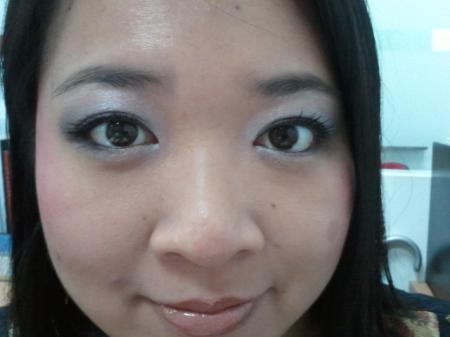 ISMINE78pcPalette-Silvery Grey Smokes-closeup1.jpg